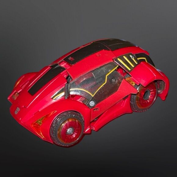 Deluxe Class Cliffjumper Transformers Generations War Cybertron Action Figure - Picture 7 of 9